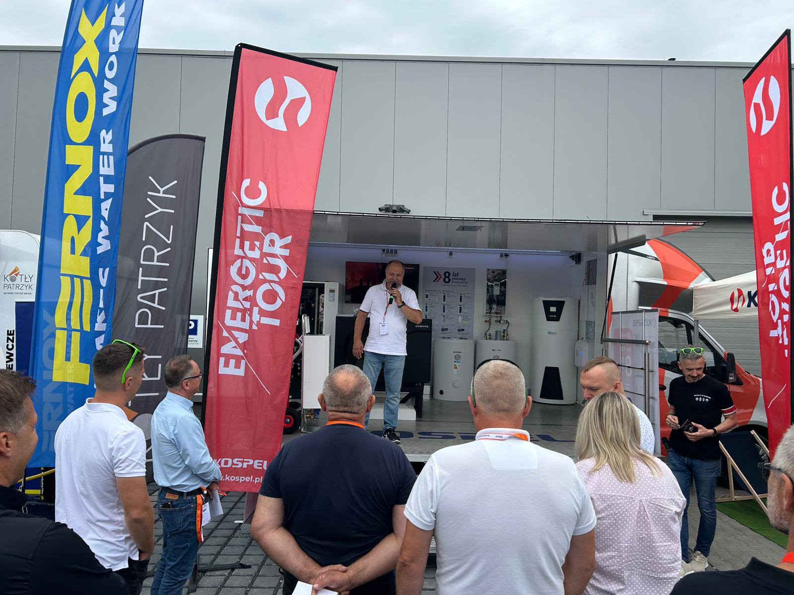 Podwójny Triumf Kospel na Pierwszym Zlocie Samochodów Branżowych INSTAL MOTO EXPO 2025